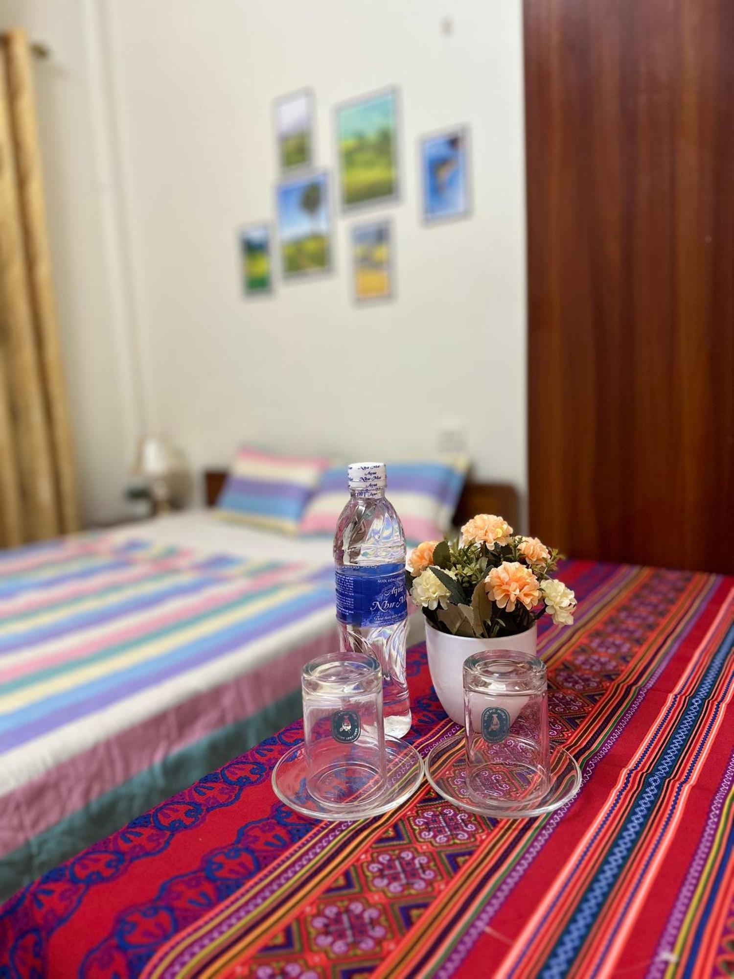 Huong Thao Hostel & Tours Дьенбьенфу Экстерьер фото